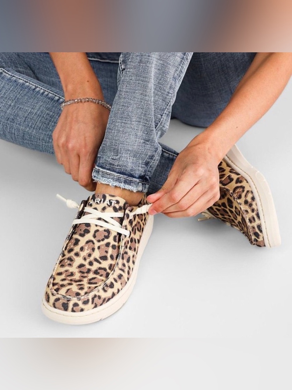 Ariat Leopard Print Hilo Lace-Up Sneaker in olive leopard print 9b - Picture 4 of 14